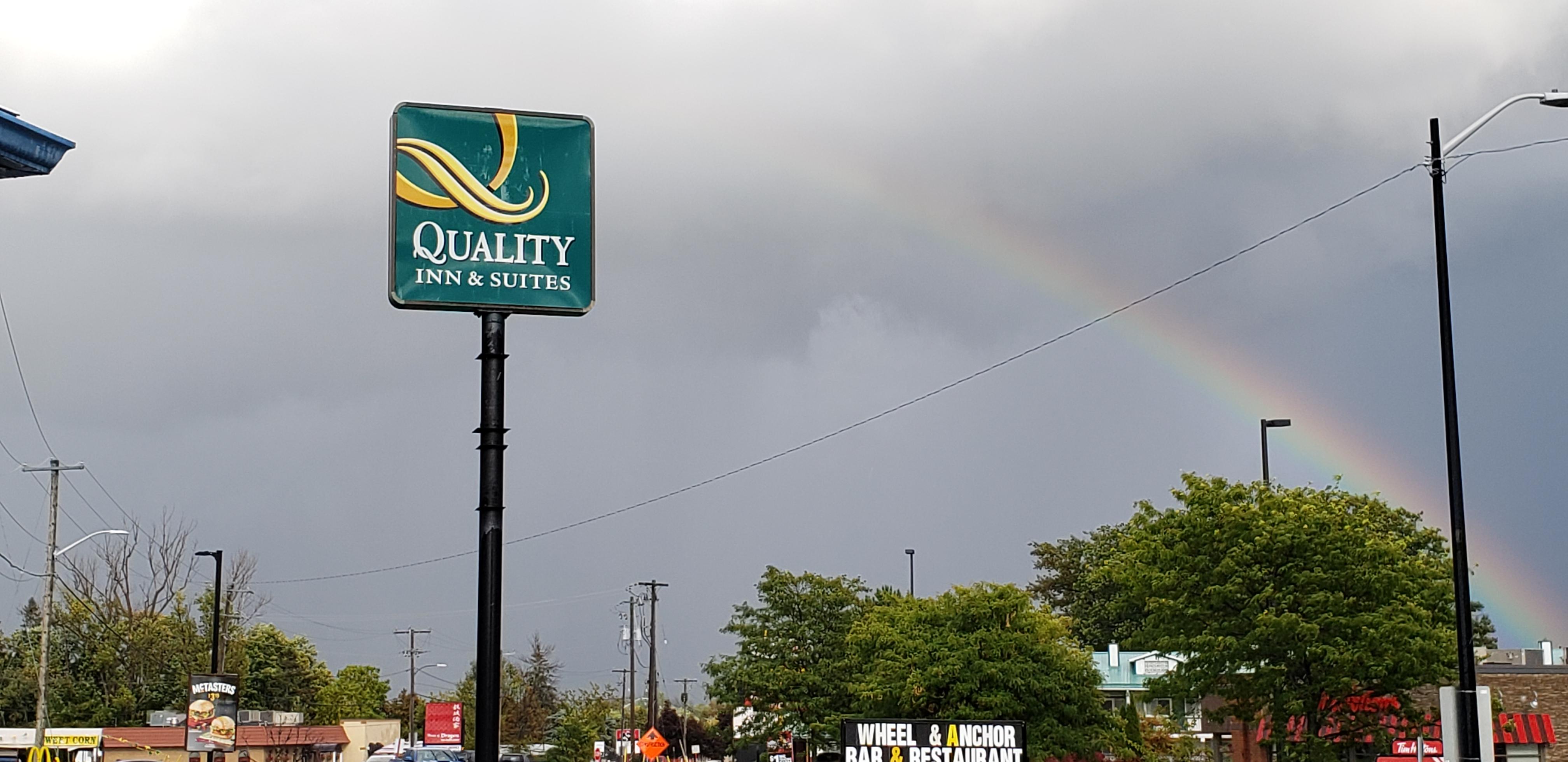 Quality Inn & Suites 1000 Islands Gananoque Exteriör bild
